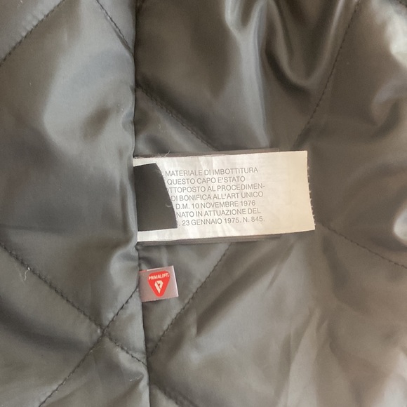 Helly Hansen Fall/Winter Jacket. - Picture 3 of 3